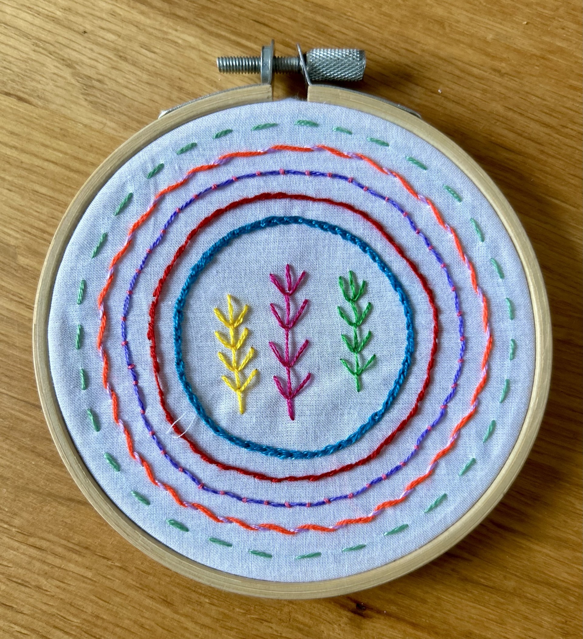 o-ptits-coins-initiation-broderie_img_3879.jpeg