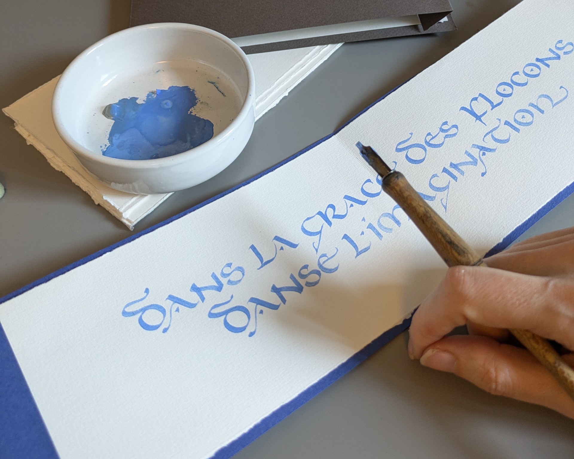 o-ptits-coins-les-dimanches-calligraphies_initiation-calligraphie-celine.jpg