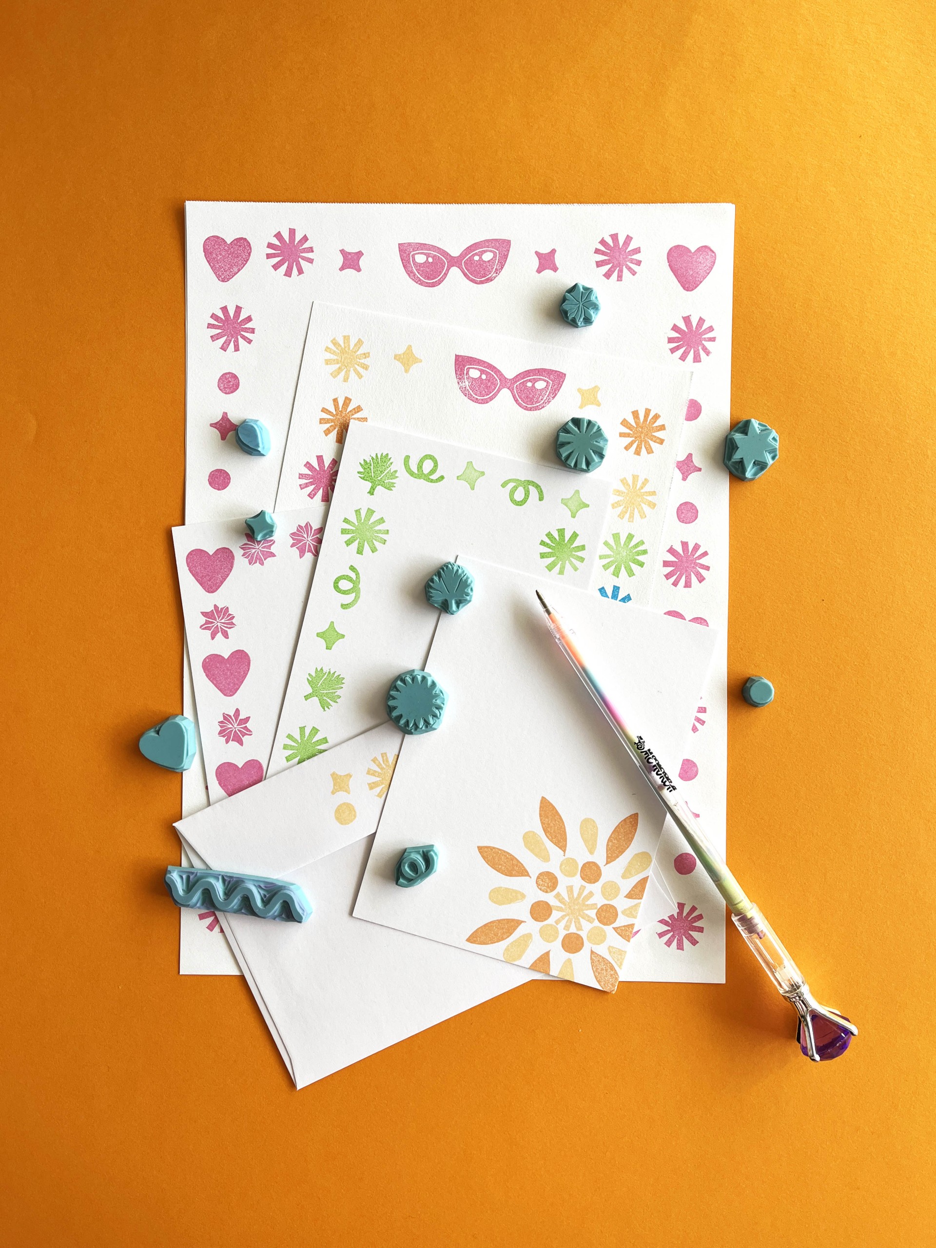 o-ptits-coins-tamponnez-ton-papier-a-lettres_alix-rebora-atelier-papier-a-lettres-3.jpg